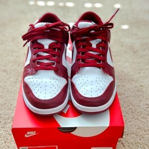 Nike Dunk Low Team Red
